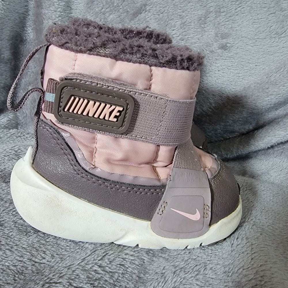 Nike Flex Advance SE Boots Kids 4C Pink Purple Excellent Faux Fur DD0303-600